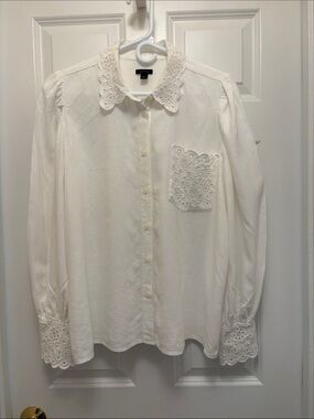 Ann Taylor Linen Blend White Eyelet Collar, Picket and Cuffs Button-Up Blouse